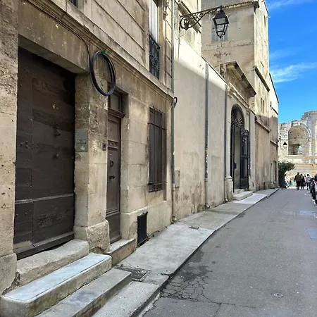 Arenes Arles